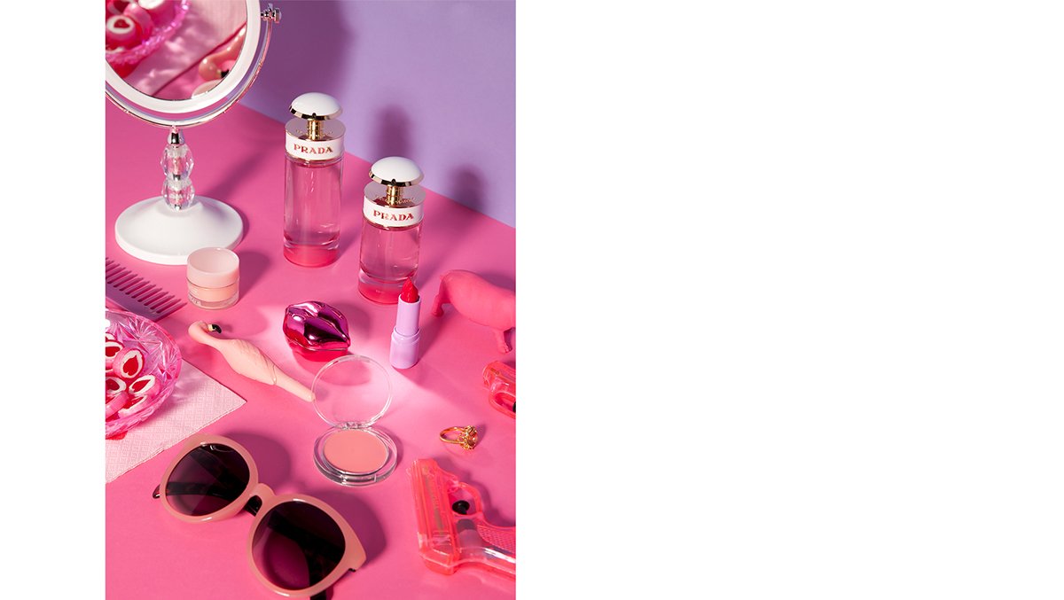 Prada高端時(shí)尚品牌vi設(shè)計(jì)和包裝設(shè)計(jì)欣賞，時(shí)尚品牌vi設(shè)計(jì)，時(shí)尚品牌品牌視覺識(shí)別設(shè)計(jì)，深圳vi設(shè)計(jì)，深圳品牌視覺識(shí)別設(shè)計(jì)，左右格局