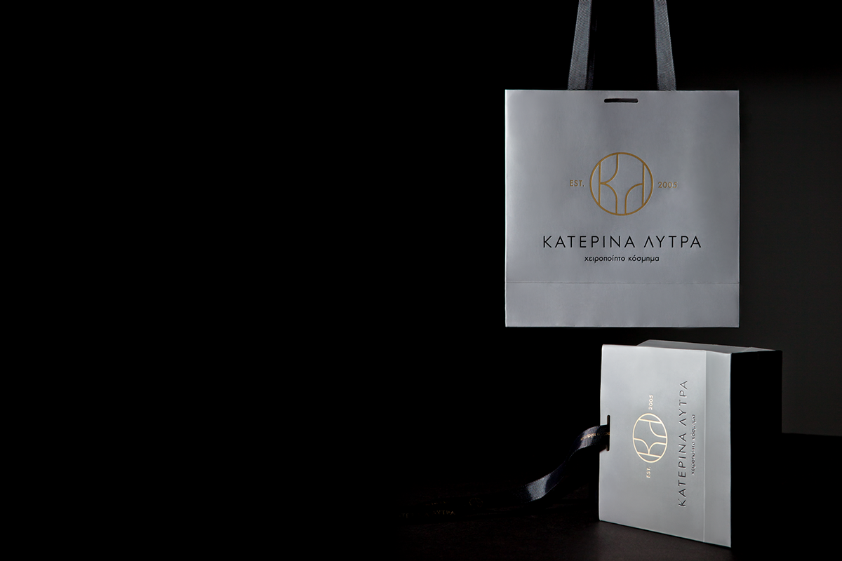 國外高端珠寶品牌vi設(shè)計和品牌包裝設(shè)計，珠寶vi設(shè)計，珠寶包裝設(shè)計，珠寶品牌形象設(shè)計，vi設(shè)計，包裝設(shè)計，深圳vi設(shè)計，深圳包裝設(shè)計，深圳品牌形象設(shè)計，左右格局