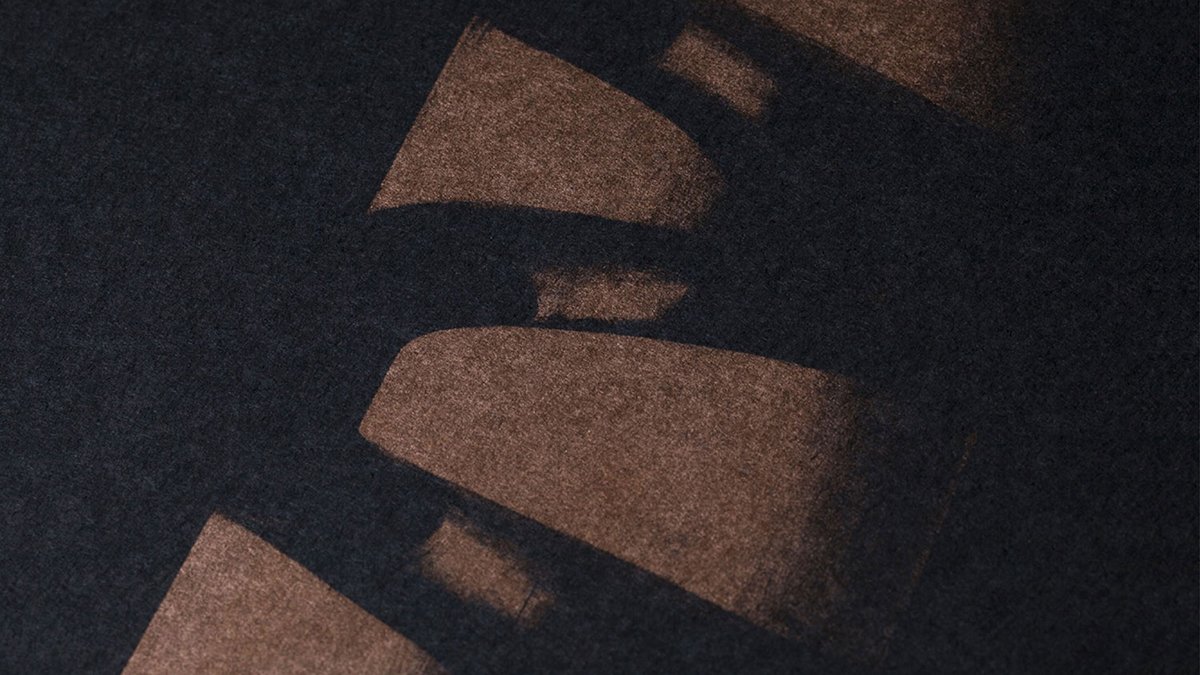 國(guó)外藝術(shù)古董品牌vi設(shè)計(jì)和產(chǎn)品手冊(cè)設(shè)計(jì)欣賞，vi設(shè)計(jì)，品牌vi設(shè)計(jì)，藝術(shù)品牌vi設(shè)計(jì)，產(chǎn)品手冊(cè)設(shè)計(jì)，深圳vi設(shè)計(jì)，左右格局