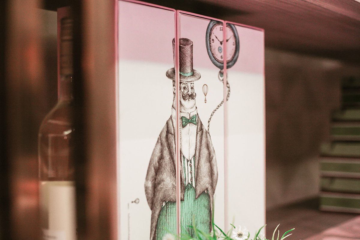 蛋糕店（食品）品牌vi設(shè)計(jì)—Balloon and Whisk 插圖賞析，vi設(shè)計(jì)，視覺(jué)形象vi設(shè)計(jì)，食品vi設(shè)計(jì)，包裝設(shè)計(jì)，蛋糕店品牌vi設(shè)計(jì)，vi品牌策劃，深圳vi設(shè)計(jì)，左右格局