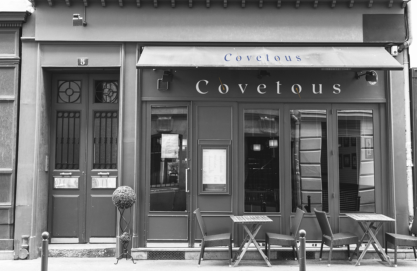 越南風(fēng)味餐廳商店品牌vi設(shè)計(jì)和標(biāo)識(shí)設(shè)計(jì)，餐飲品牌vi設(shè)計(jì)，餐飲品牌策劃，深圳vi設(shè)計(jì)，左右格局