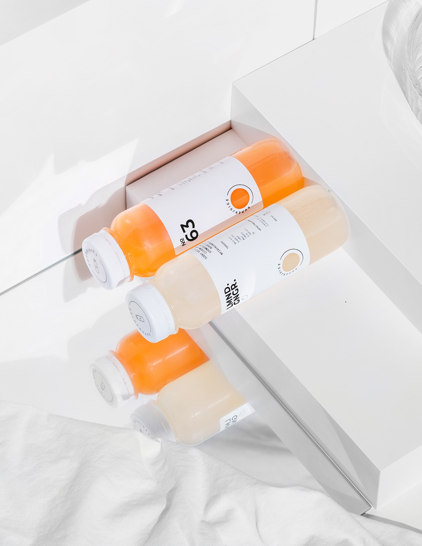 健康高端飲料品牌包裝設(shè)計(jì)—簡(jiǎn)約產(chǎn)品包裝展示  健康高端飲料品牌包裝設(shè)計(jì)—簡(jiǎn)約產(chǎn)品包裝展示