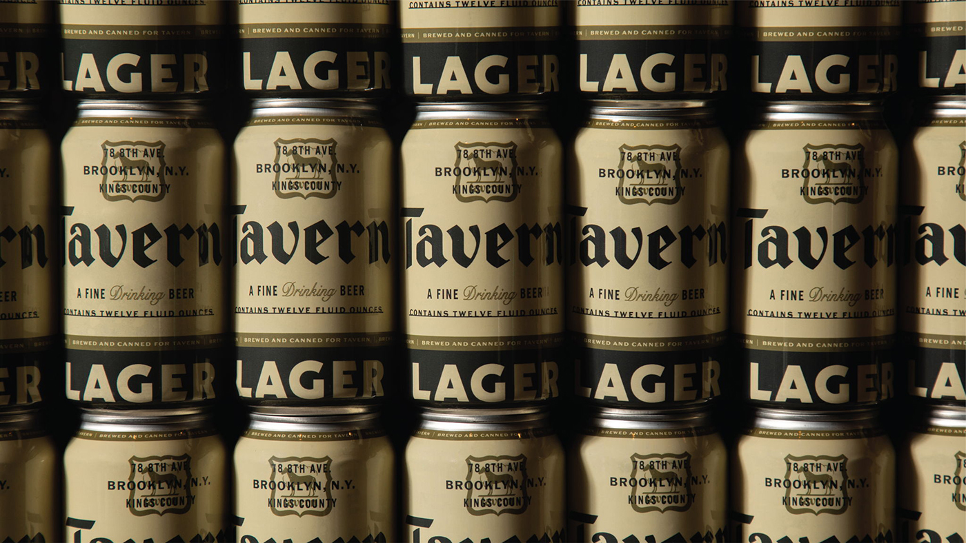 品牌包裝設(shè)計(jì):酒館的啤酒包裝設(shè)計(jì)為品牌注入經(jīng)典美學(xué) 品牌包裝設(shè)計(jì):酒館的啤酒包裝設(shè)計(jì)為品牌注入經(jīng)典美學(xué)