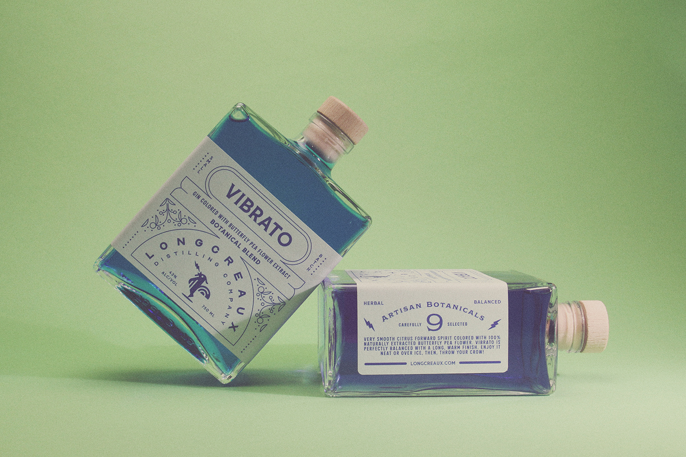 品牌包裝設(shè)計:Longcreaux蒸餾公司的杜松子酒的包裝設(shè)計創(chuàng)造愉悅的審美 品牌包裝設(shè)計:Longcreaux蒸餾公司的杜松子酒的包裝設(shè)計創(chuàng)造愉悅的審美