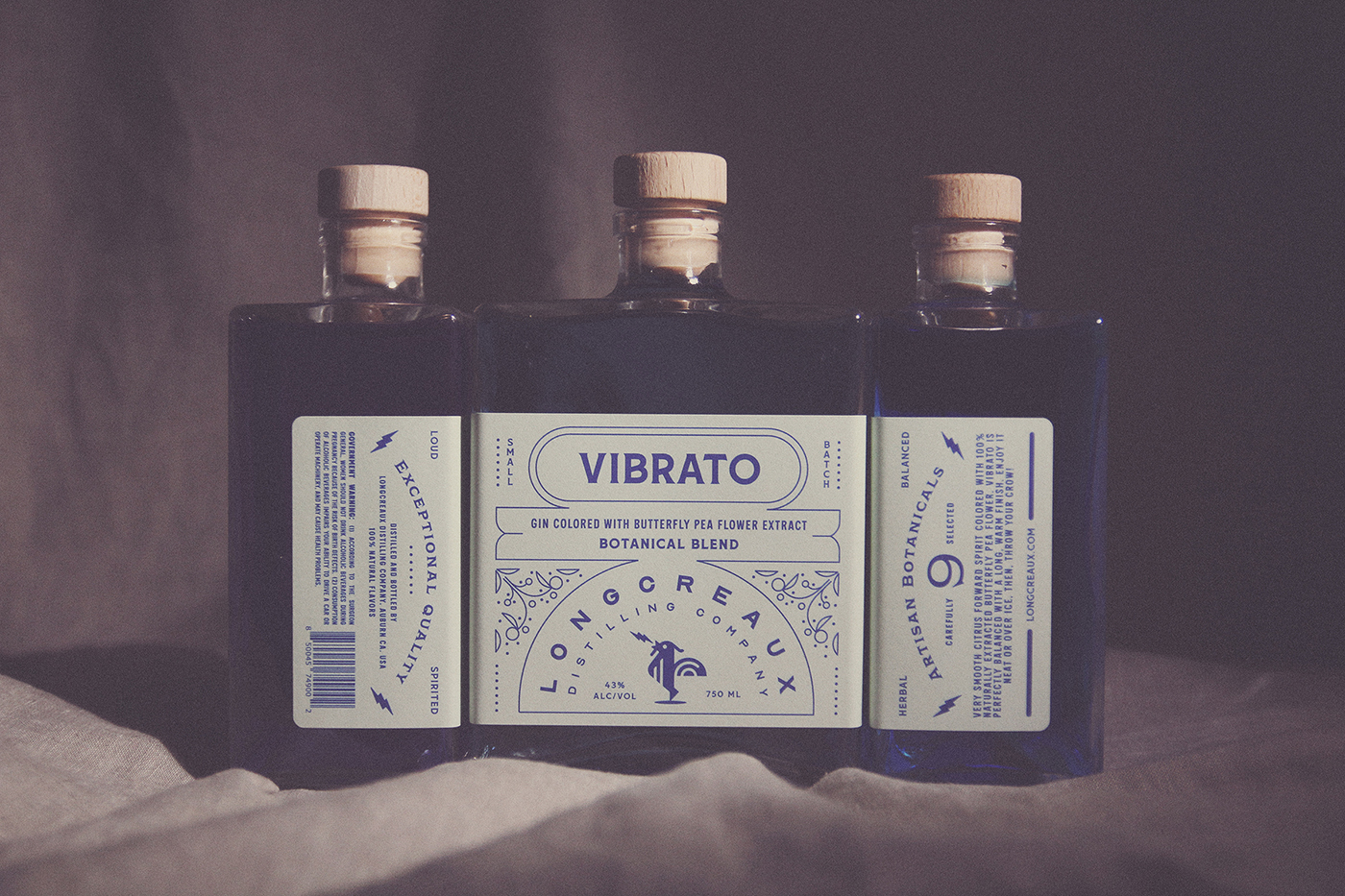 品牌包裝設(shè)計:Longcreaux蒸餾公司的杜松子酒的包裝設(shè)計創(chuàng)造愉悅的審美 品牌包裝設(shè)計:Longcreaux蒸餾公司的杜松子酒的包裝設(shè)計創(chuàng)造愉悅的審美